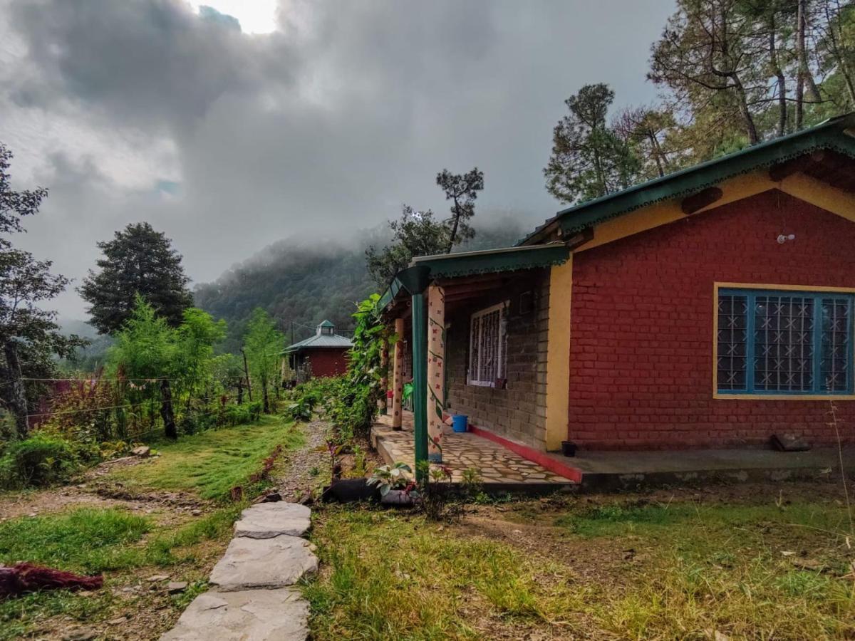 Zenoaks Homestay Almora Bagian luar foto