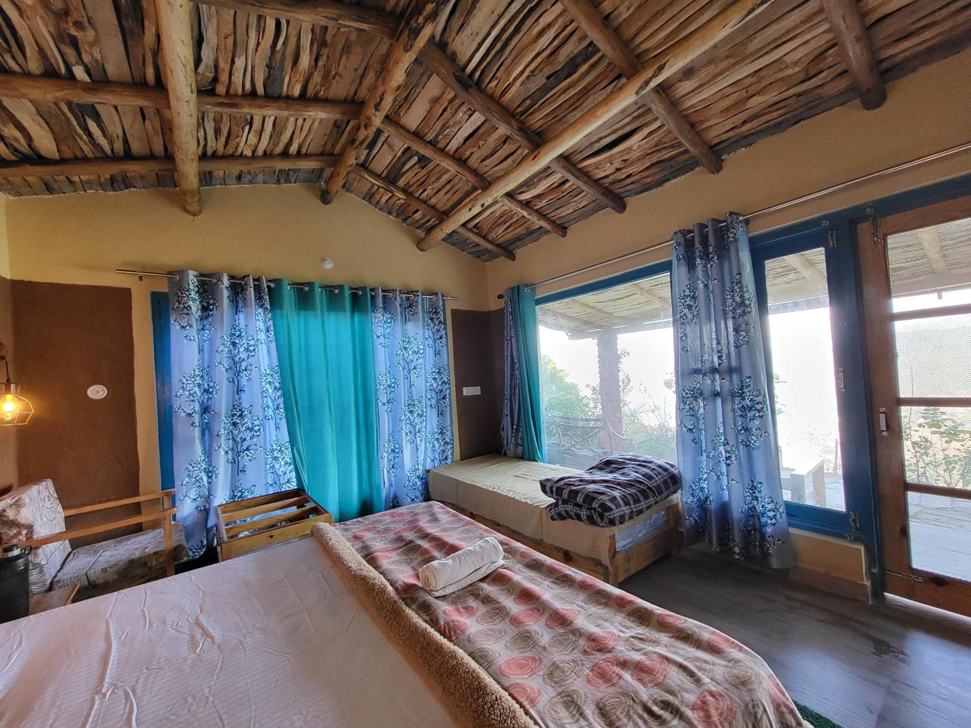 Zenoaks Homestay Almora Bagian luar foto