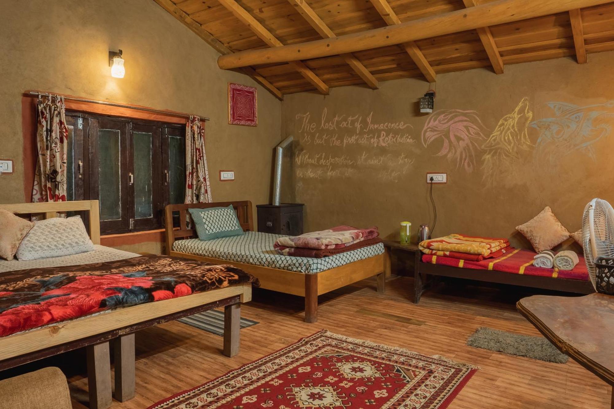 Zenoaks Homestay Almora Bagian luar foto