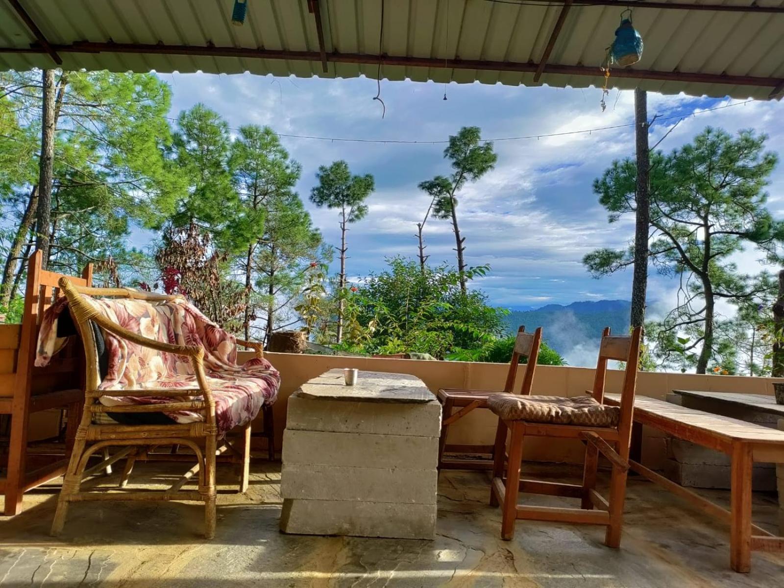 Zenoaks Homestay Almora Bagian luar foto